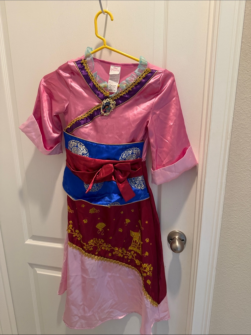 Disney Mulan costume from the Disney movie 4-6x